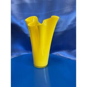 Beautiful Bright Yellow Art Glass Handkerchief Vase